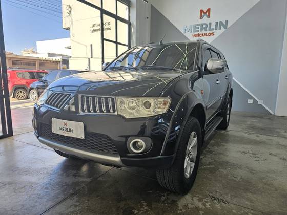 MITSUBISHI PAJERO DAKAR 3.2 HPE 4X4 7 LUGARES 16V TURBO INTERCOOLER DIESEL 4P AUTOMÁTICO